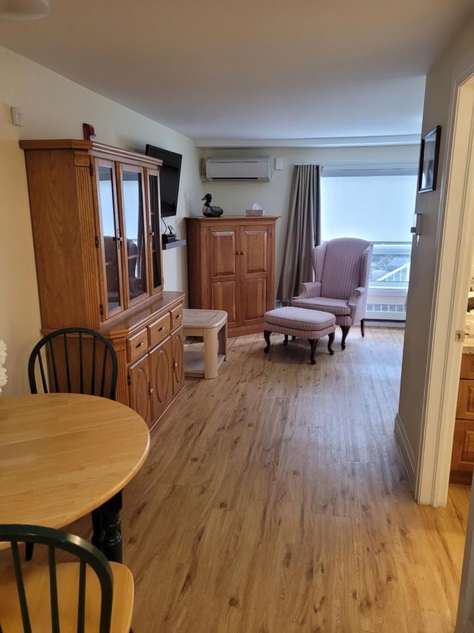 Muskoka Lakes Hotel And Resorts Порт Карлинг Екстериор снимка
